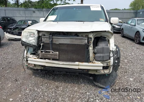 2013 Honda Pilot Touring z USA, uszkodzony, nr VIN 5FNYF4H92DB061868